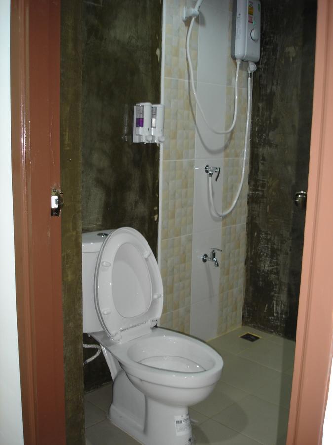 Rak Khun Hostel 清邁 外观 照片